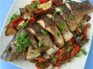 Рыба, запеченная по-гречески